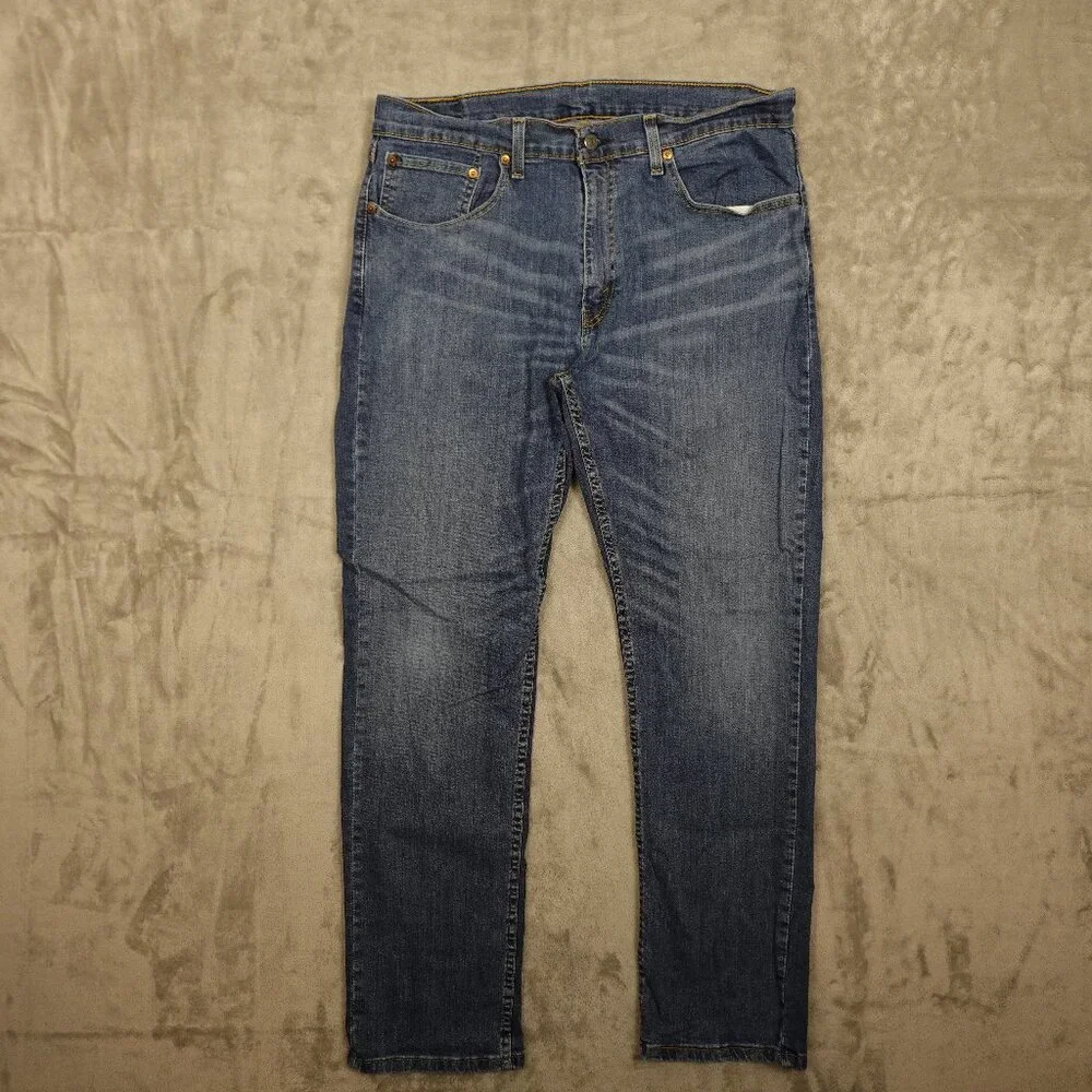 Levi's jeans 559 Relaxed straight‎ leg men's 36x34 mild wash blue